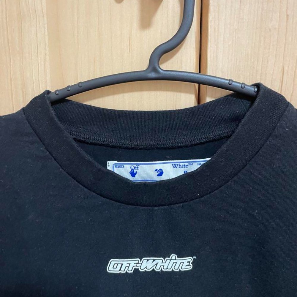 Off-White T-Shirt - Picture 4 of 7